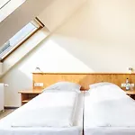 Schroeders City-style-hotel 3*